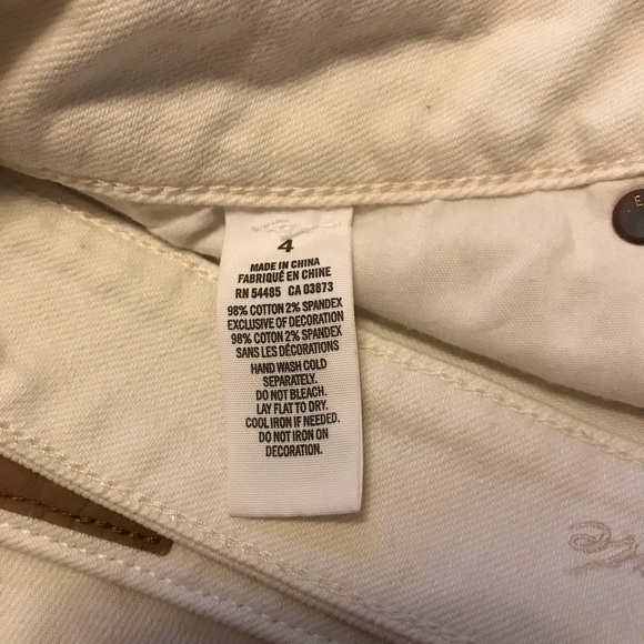 American Eagle White Jean Shorts, Size 4 - Picture 3 of 3